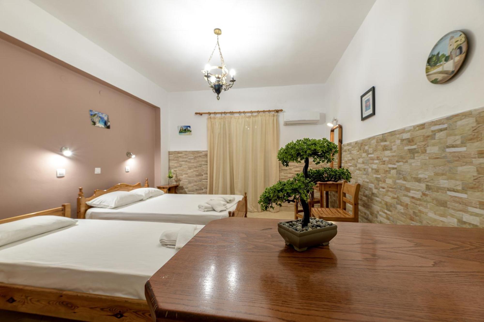 Anthi Studios & Apartments อาลีเกส ภายนอก รูปภาพ