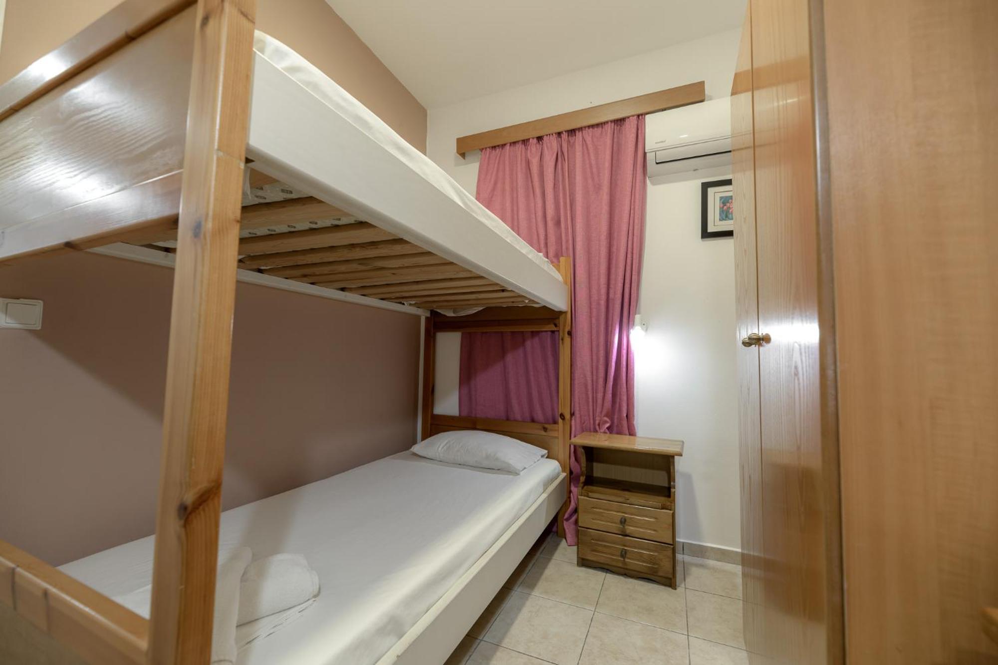 Anthi Studios & Apartments อาลีเกส ภายนอก รูปภาพ