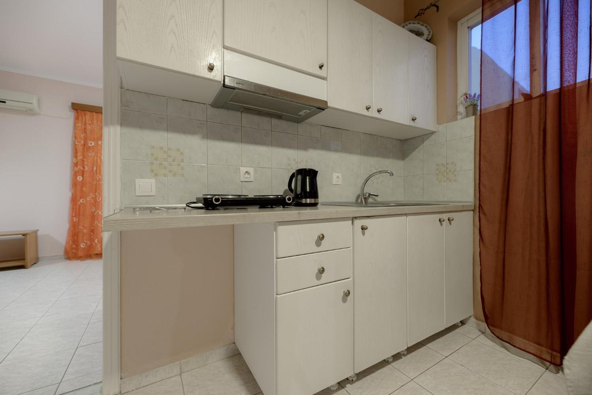 Anthi Studios & Apartments อาลีเกส ภายนอก รูปภาพ