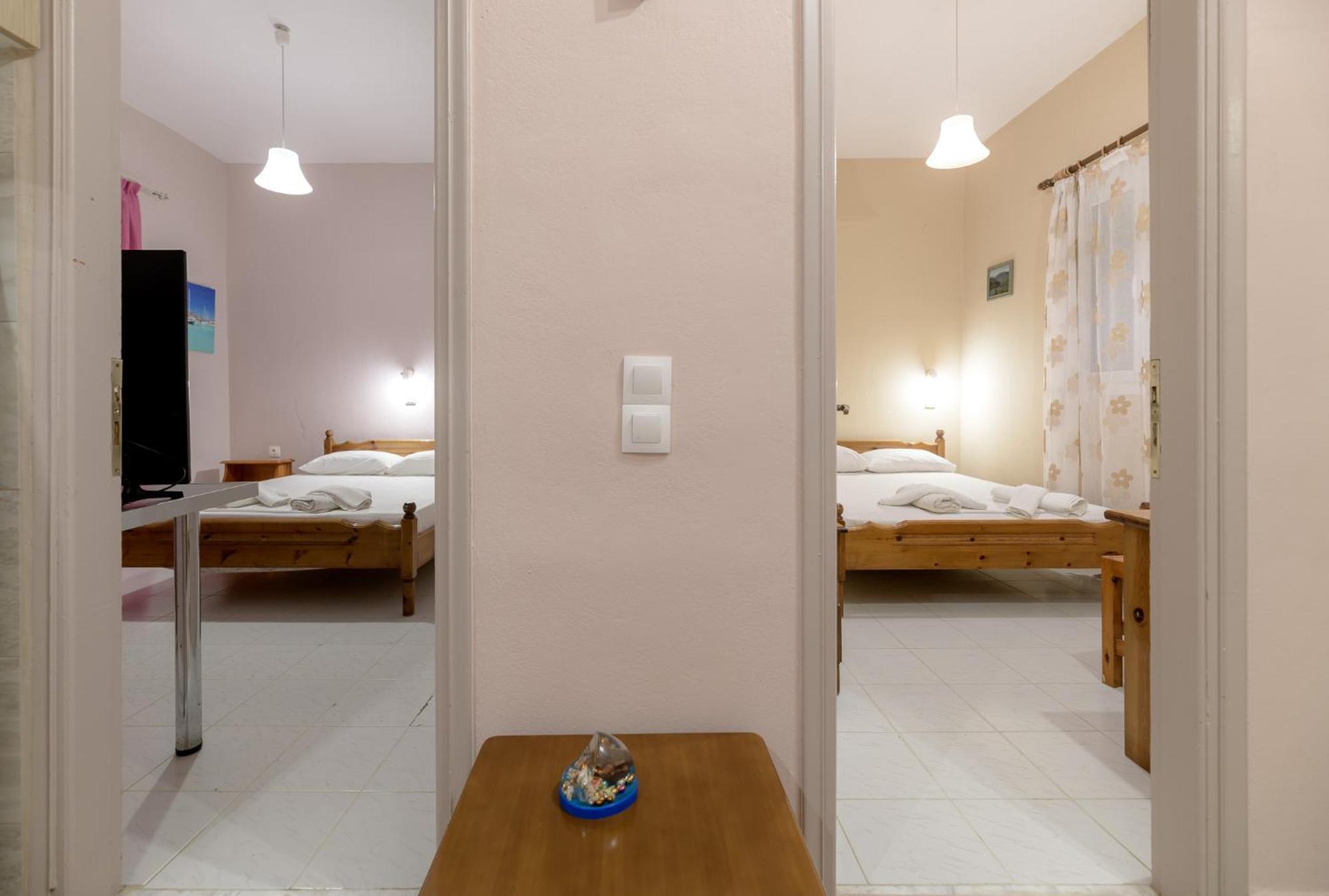 Anthi Studios & Apartments อาลีเกส ภายนอก รูปภาพ