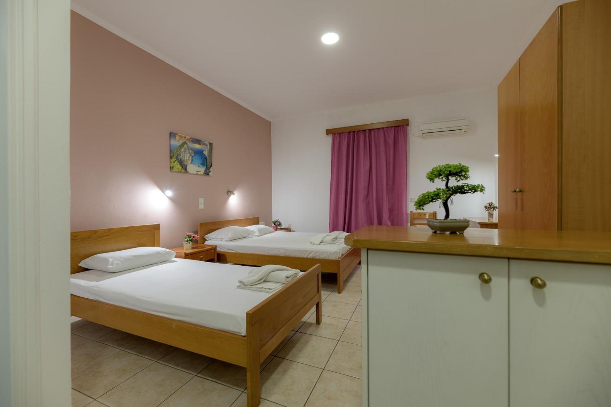 Anthi Studios & Apartments อาลีเกส ภายนอก รูปภาพ