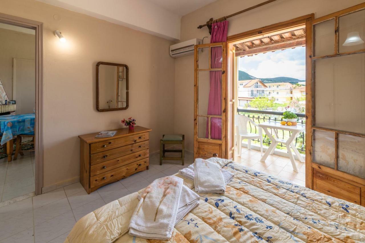 Anthi Studios & Apartments อาลีเกส ภายนอก รูปภาพ